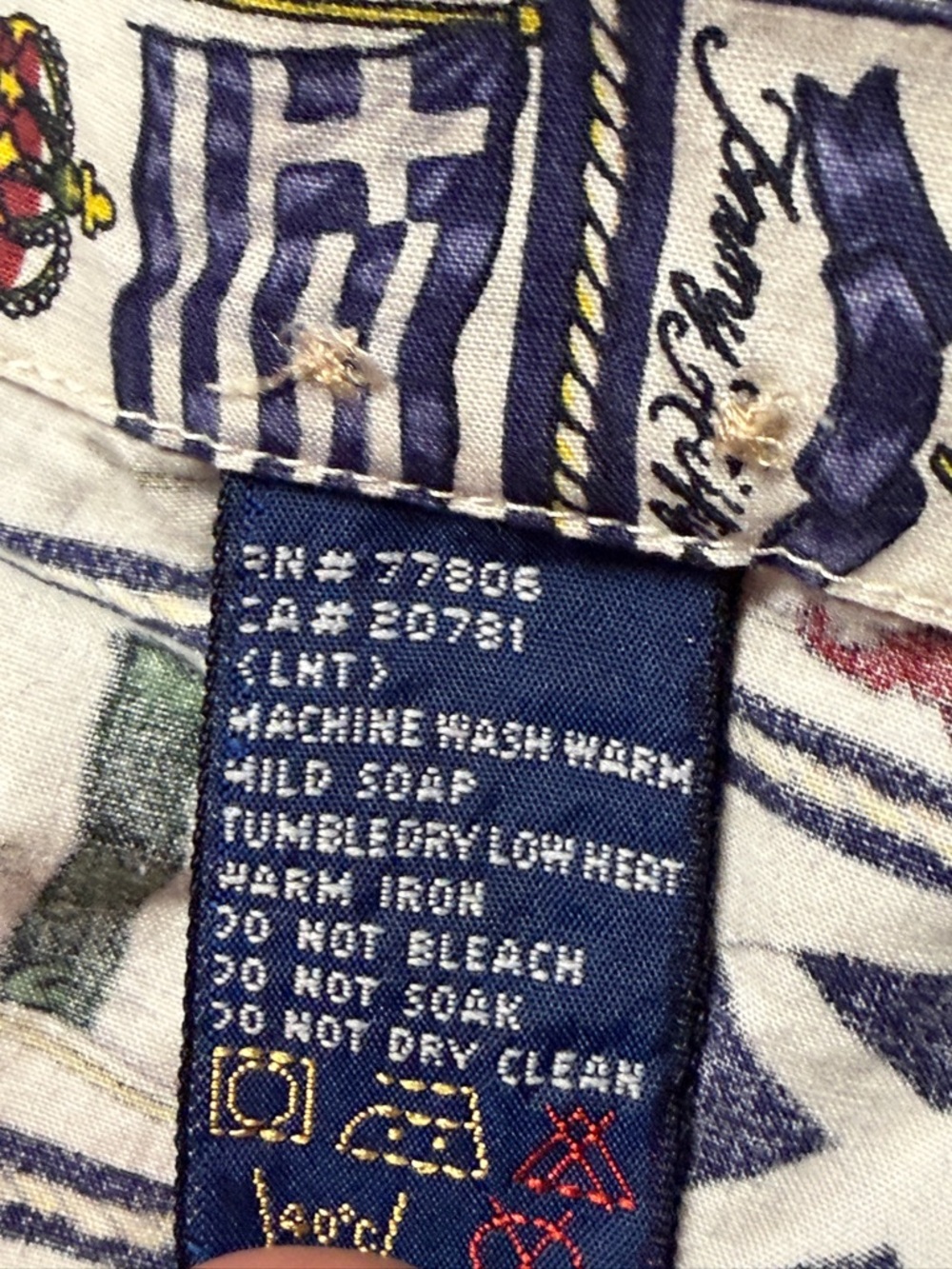 Vintage Tommy Hilfiger White Button-Down w/ Flags of the World - Picture 5 of 8